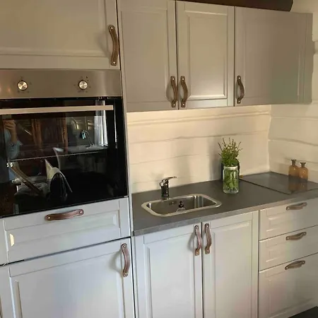Holiday home In - Rural Charm And Close To Downtown