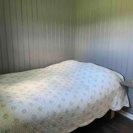 In - Rural Charm And Close To Downtown *